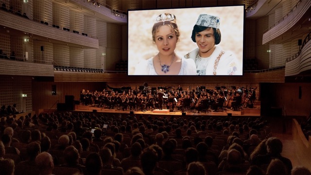Drei Haselnüsse für Aschenbrödel-Pressebild 9x16 (c) Martin Zemp